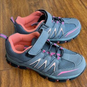 Kids' Gray and Pink hiking Shoes